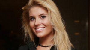 Дочь певицы Валерии опубликовала в Instagram &quot;горячие&quot; снимки