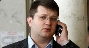 Владимир Арьев