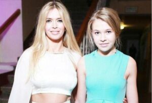 ava_brezhneva_i_doch