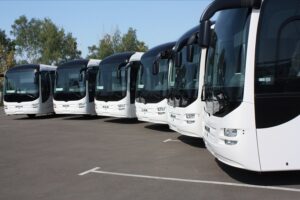 В Днепре на центральный маршрут выйдут большие автобусы (фото)