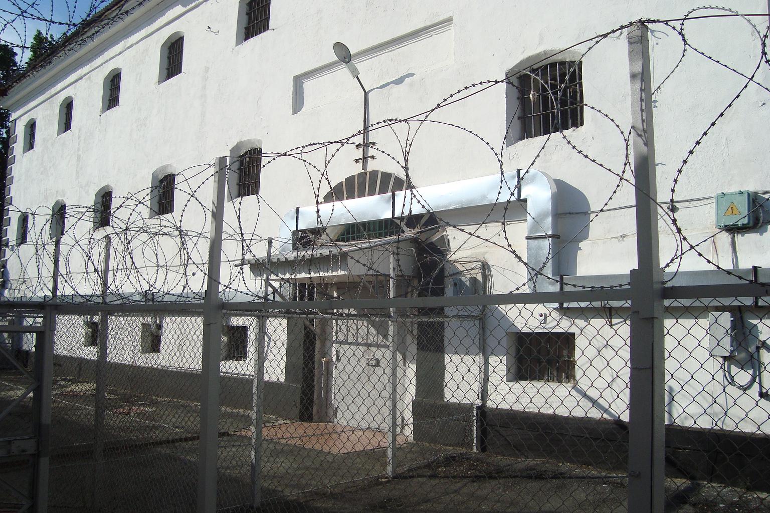 b09ad0adc522f1bbfcef19c187f98a97