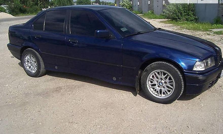 BMW-318, фото из открытых источников