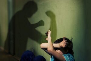 В Днепре муж-тиран избивал жену: суд вынес приговор