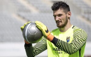 Денис Бойко