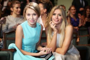 Брежнева с дочкой