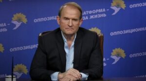 СНБО обеспокоена: Медведев поздравил Медведчука с результатами выборов