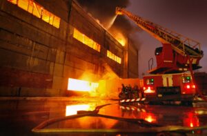 пожар на предприятии, фото из открытых источников