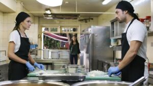 На «Интере» – премьера турецкого сериала «Не отпускай мою руку»