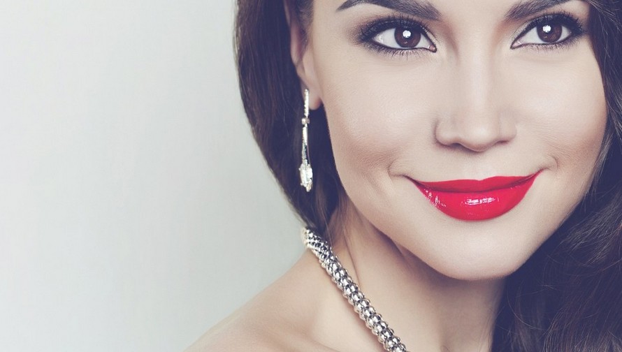 Красная помада — оружие для соблазнения