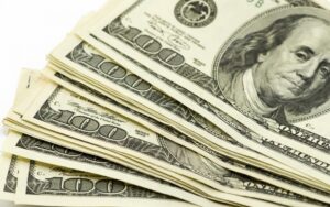 Курс доллара в обменниках Днепра 25 мая