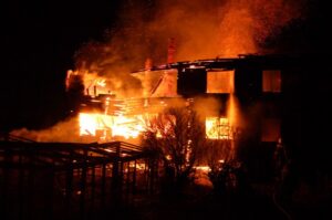 пожар в доме, фото из открытых источников