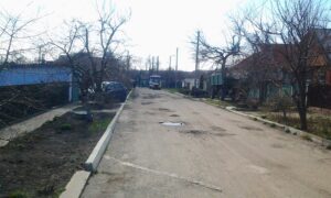 Ремонт дорог на 12 квартале в Днепропетровске. Фото: Facebook/Виталий Зуб