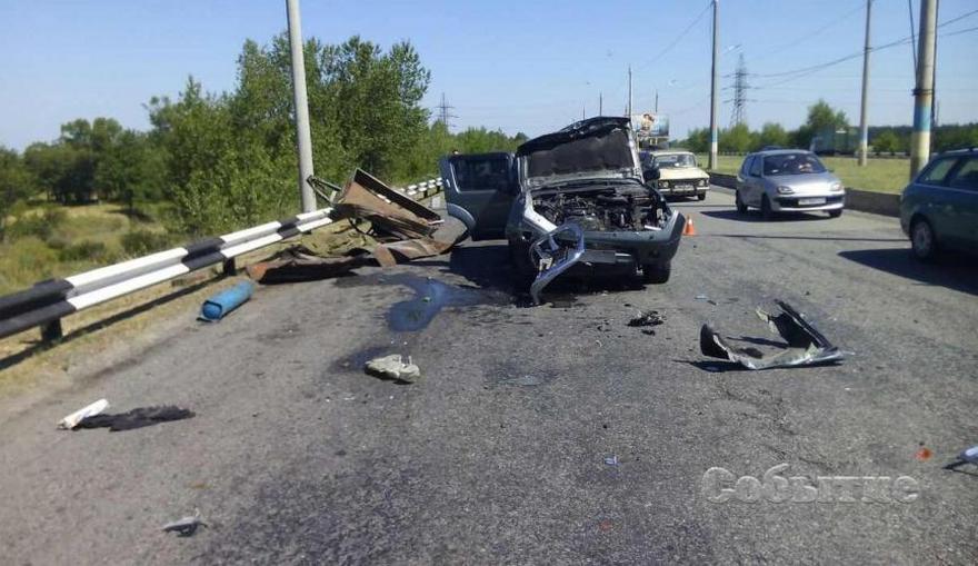 фото sobitie.com.ua, ДТП на мосту в Каменском