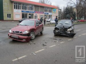 ДТП &quot;Ланос&quot;, фото 1tv.kr.ua