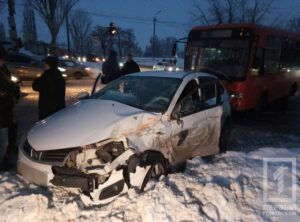 фото http://1tv.kr.ua, ДТП автобус и легковушка