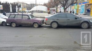 фото http://1tv.kr.ua, тройное ДТП в Кривом Роге