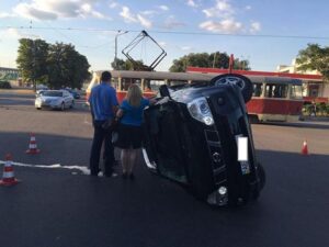 фото 056, Nissan перевернулся