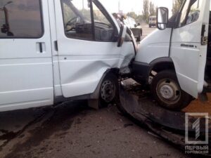 фото http://1tv.kr.ua, Тройное ДТП в Кривом Роге