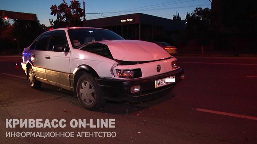 фото http://krnews.ua, ДТП &quot;Volkswagen Passat&quot; и &quot;Renault Kangoo&quot;