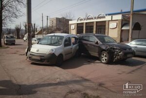 фото https://1kr.ua, &quot;Renault&quot; и &quot;Hyundai&quot;