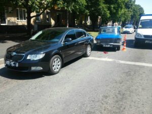 ДТП «Skoda» и &quot;Москвич&quot;, фото  krlife.com.ua.
