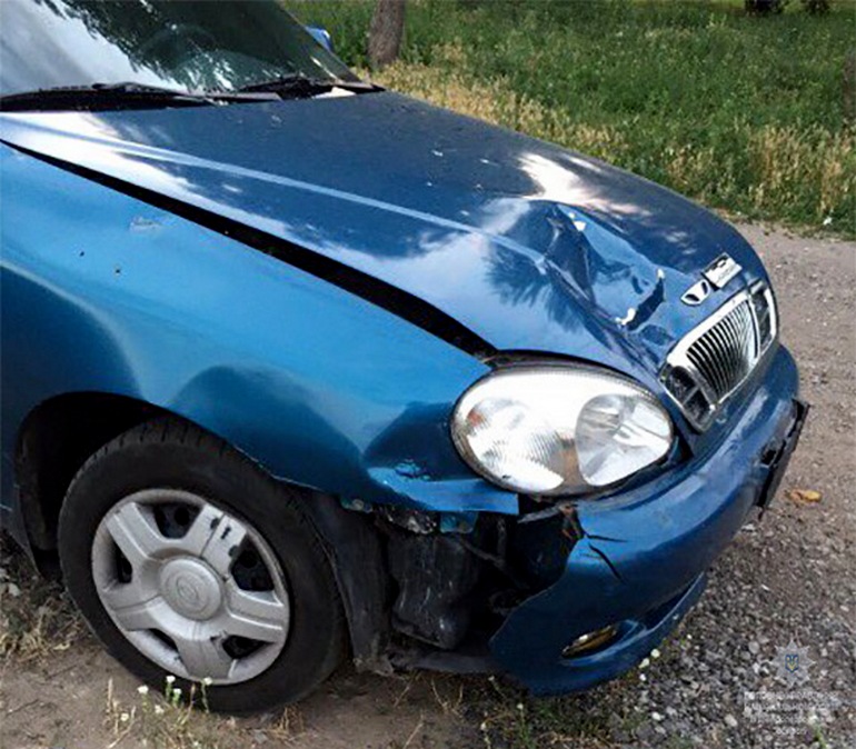 фото ГУНП, автомобиль сбил коляску