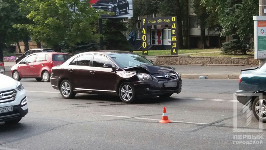 фото http://1tv.kr.ua, тройное ДТП в Кривом Роге