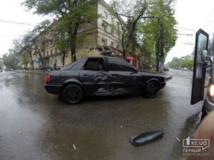 фото https://1kr.ua, &quot;Mercedes&quot; и &quot;Audi&quot;