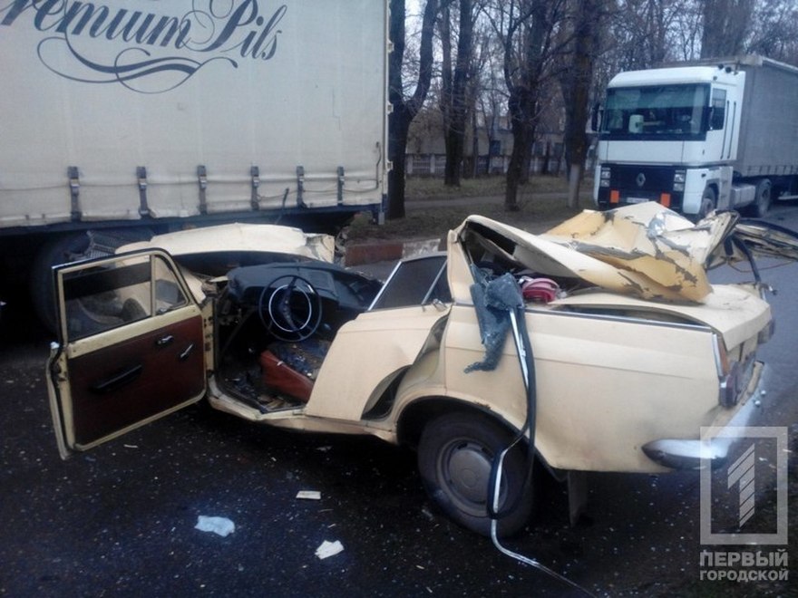 ДТП "Москвич", фото http://1tv.kr.ua