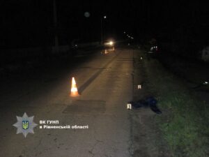 водитель автомобиля "Peugeot Expert" совершил наезд на 14-летнюю девушку