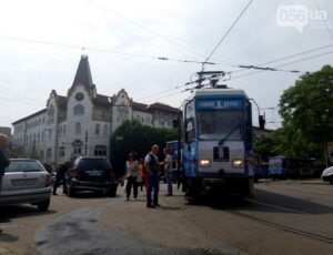 фото 056.ua, ДТП трамвай и &quot;Mercedes&quot;