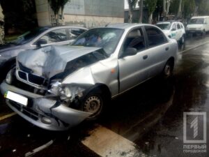 фото http://1tv.kr.ua, ДТП такси, пострадали пассажиры