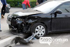 фото 5692.com.ua, ДТП Hyundai Elantra&quot; и &quot;Mitsubishi Lancer 9&quot;
