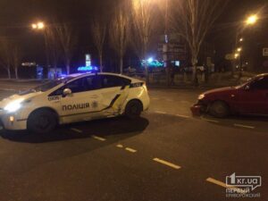 фото https://1kr.ua, ДТП автомобиль  патрульных