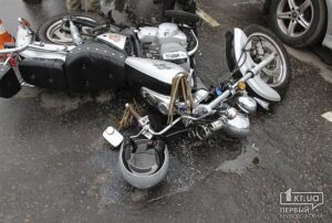 фото https://1kr.ua, ДТП мотоциклист