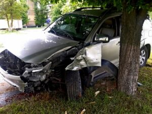 фото http://city-nikopol.com.ua, ДТП &quot;Toyota&quot; и &quot;Opel Omega&quot;