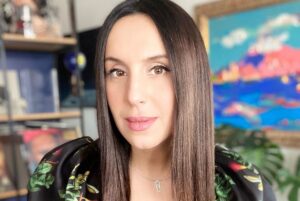 Беременная Джамала подчеркнула животик обтягивающим платьем (фото)
