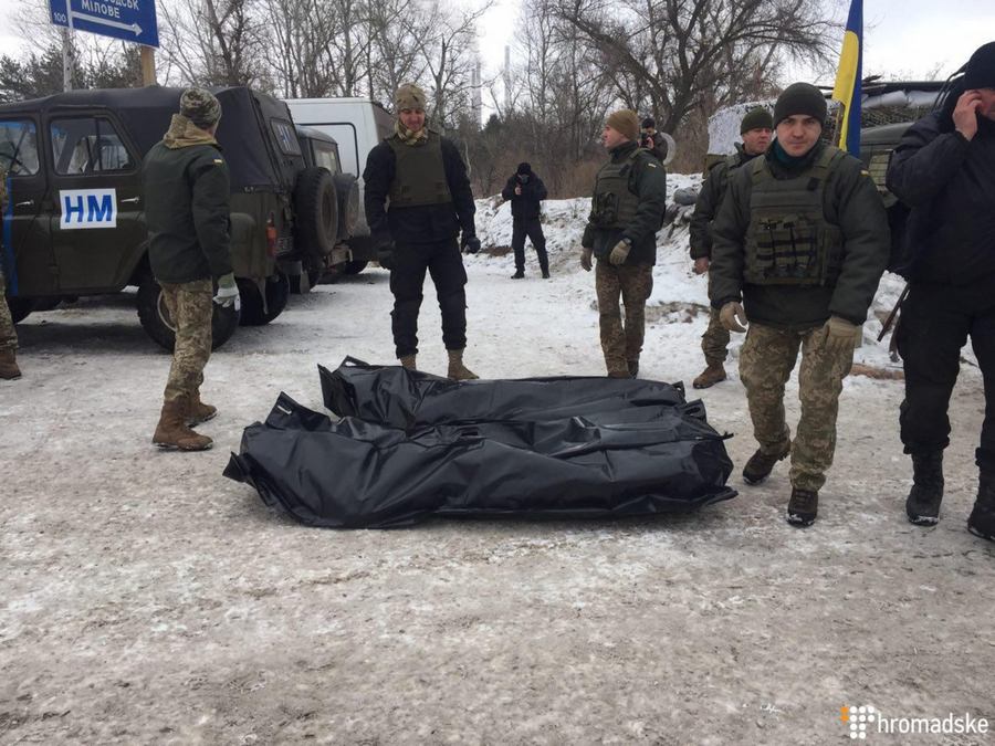 Боевики вернули тела погибших на Светлодарской дуге военных