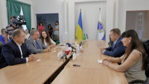 Филатов и Жуниор, фото http://sobitie.com.ua