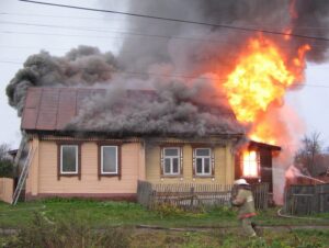 пожар в доме, фото из открытых источников