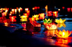 водные фонарики, фото из открытых источников