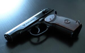 пистолет Макарова, фото из открытых источников