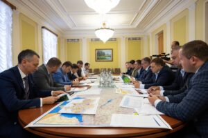 Президент подписал указ о повышении качества дорог в Украине