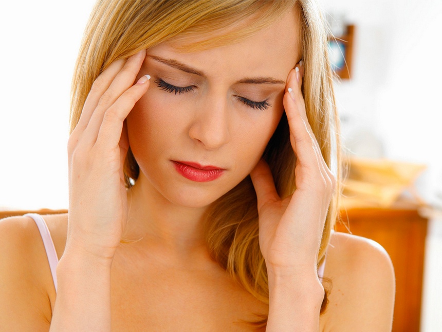 голова болит