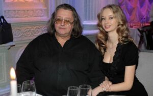 Никогда не поздно: знаменитости, ставшие отцами после 50