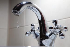 В Днепре на жилмассиве Победа отключат воду