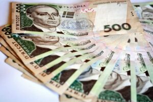 гривны, фото из открытых источников