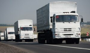 На территорию Украины вторглись 2 колонны российского “гумконвоя” в составе 14 грузовиков