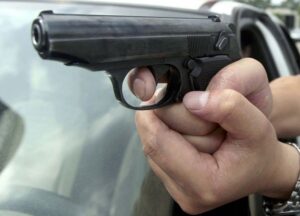 расстрелять автомобиль, фото из открытых источников