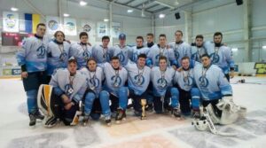 hokey_dinamo_vtoroe_mesto